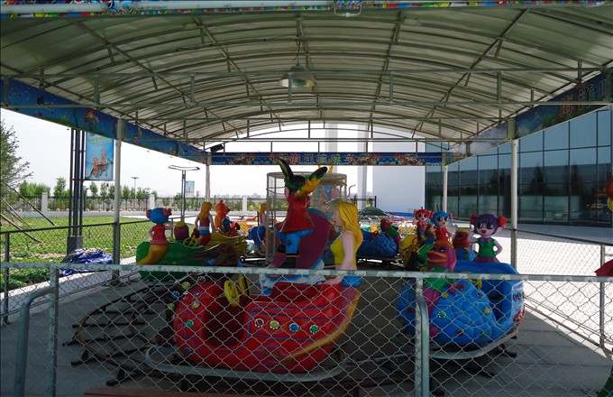 門(mén)廳兒童游樂(lè)設(shè)施.jpg